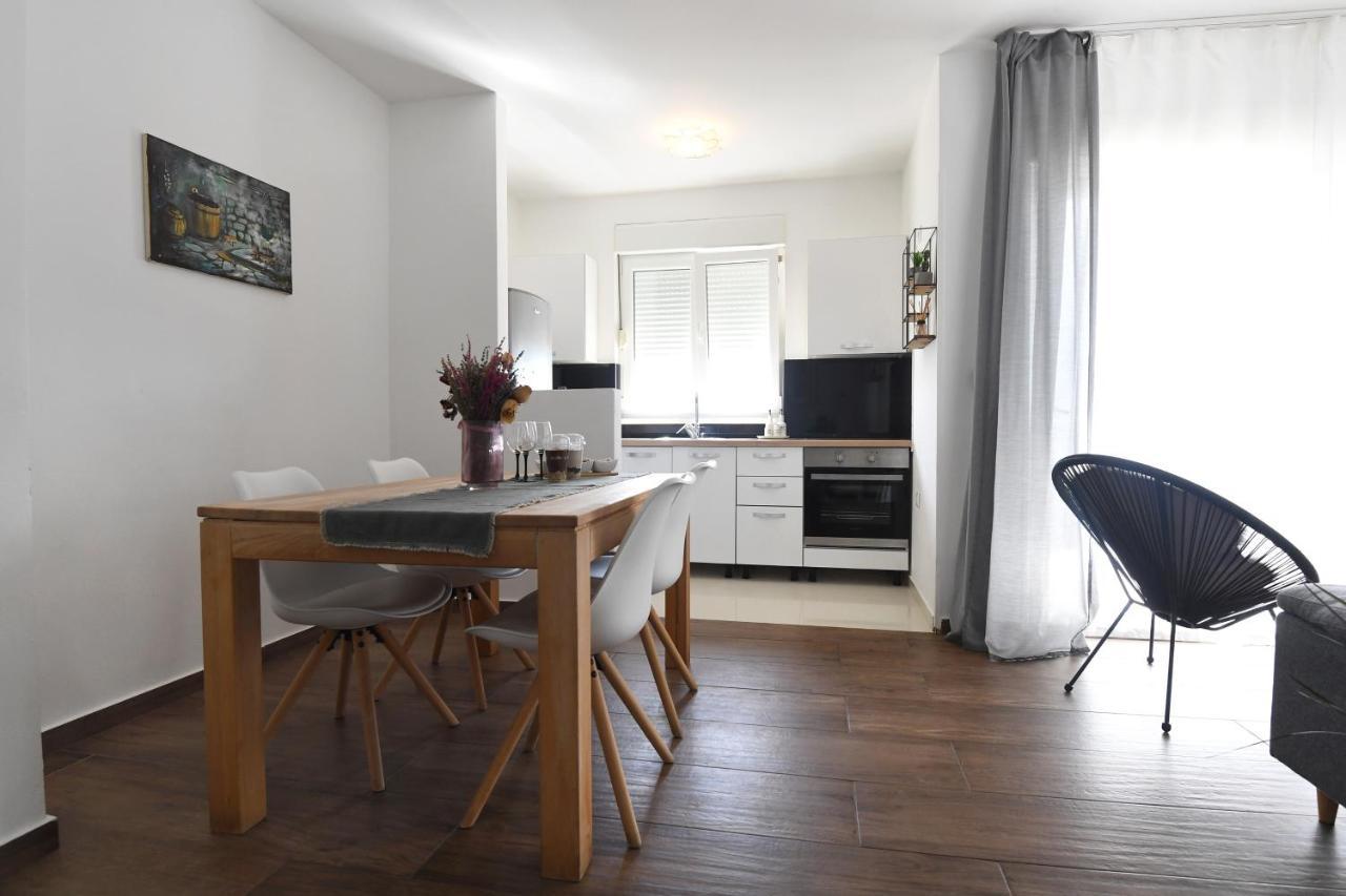 Apartment Linda ซาดาร์ ภายนอก รูปภาพ